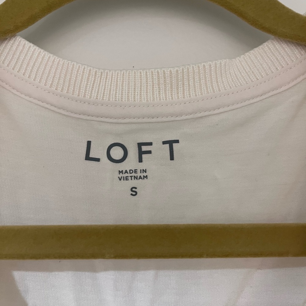 LOFT Cream Ruffle Tank Top - Picture 3 of 3
